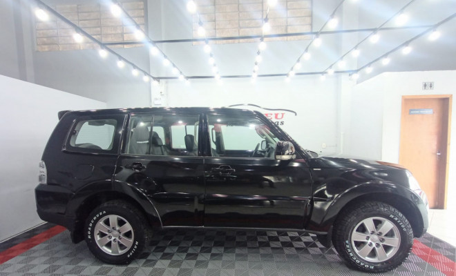 Mitsubishi Pajero HPE Full 3.2 4x4 T.I.Dies. 5p Aut 2008-4