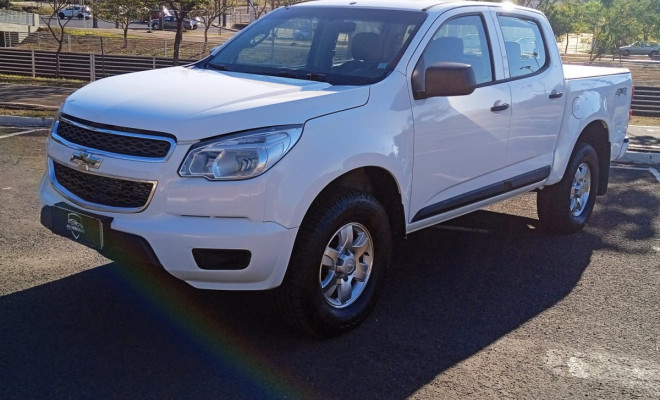 GM - Chevrolet S10 Pick-Up LS 2.8 TDI 4x4 CS Diesel 2015 Diesel-0