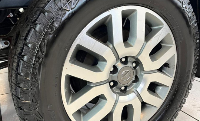 Nissan Frontier SL CD 4x4 2.5TB Diesel Aut 2015-8