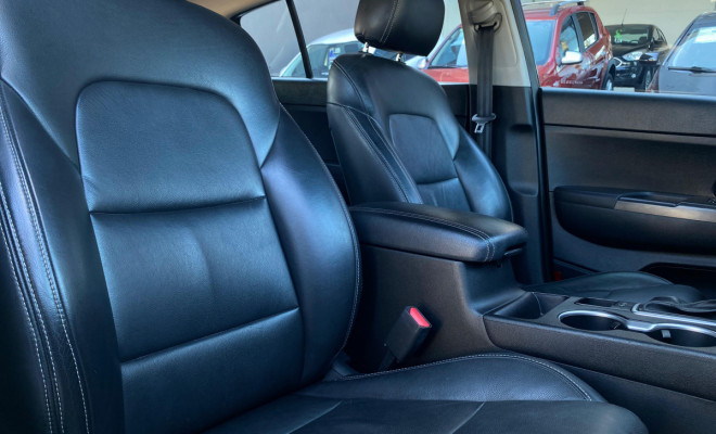 Sportage LX 2.0 Aut. 2017 – A SUV que une procedência, conforto e segurança!-6