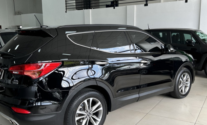 Hyundai Santa Fe/GLS 3.3 V6 4X4 Tiptronic 2015 Gasolina-3