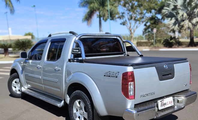 Frontier XE CD 4x4 2.5 Diesel 2013-5