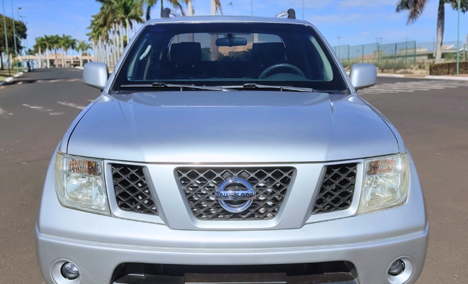 Frontier XE CD 4x4 2.5 Diesel 2013-0
