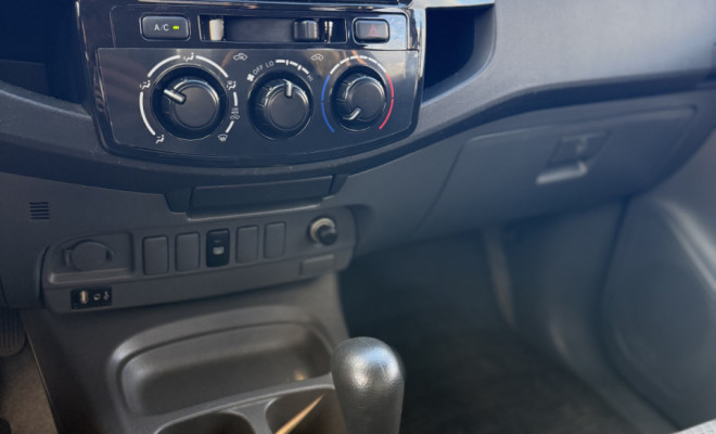 Toyota Hilux CD SR 4x2 2.7 Aut. 2013-6