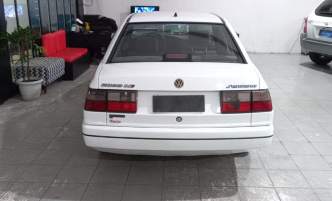 VW - VolksWagen Santana CLi /CL /C 1.8/2.0 /SU 2.0 2p/4p 1997 Gasolina-2