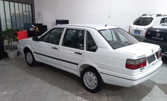 VW - VolksWagen Santana CLi /CL /C 1.8/2.0 /SU 2.0 2p/4p 1997 Gasolina-3