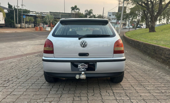 VW - VolksWagen Gol 1.8 Mi 4p 2001 Gasolina-5