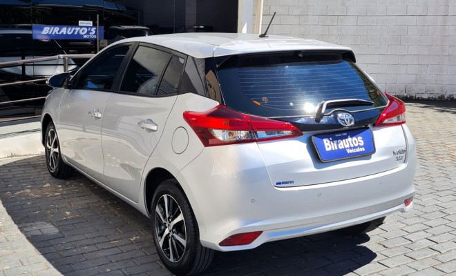 Toyota Yaris XLS 1.5 Automático 2021 | Teto Solar | Topo de Linha | Guarujá-3