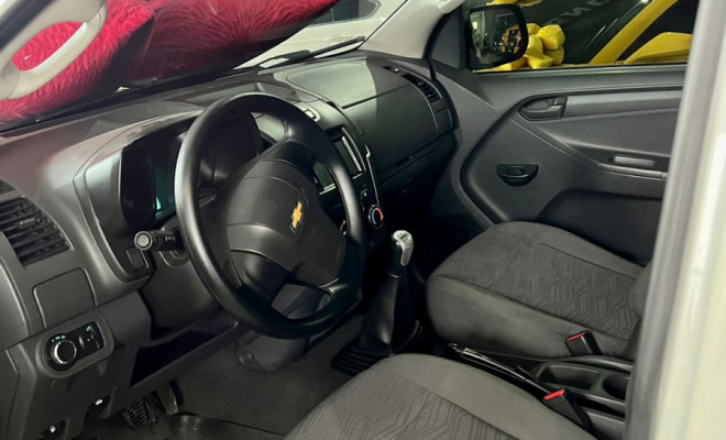 GM - Chevrolet S10 Pick-Up LS 2.4 F.Power 4x2 CD 2014 Flex-5