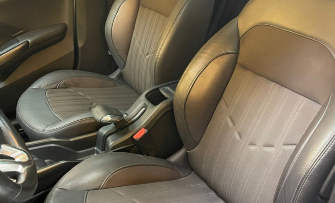 Peugeot 2008 Griffe 1.6  Aut. 2017 Flex   C/Teto panoramico-6