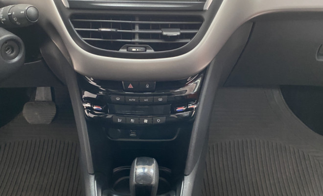 Peugeot 208 Griffe 1.6 C/ Teto Aut 2017-13
