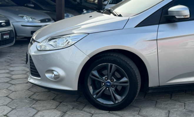 Ford Focus Sedan 2.0 16V/2.0 16V Flex 4p Aut. 2015 Flex-0