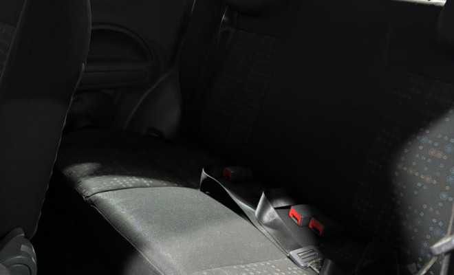 Fiat UNO VIVACE 1.0 EVO Fire Flex 8V 3p 2015 Flex-8