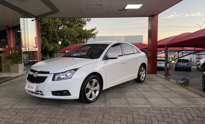 GM - Chevrolet CRUZE LT 1.8 16V FlexPower 4p Aut. 2013 Flex
