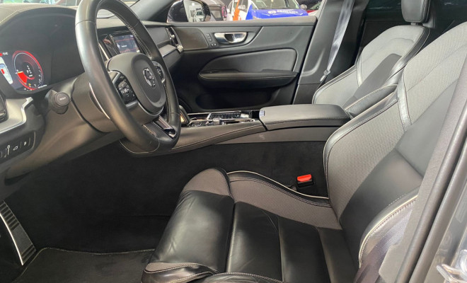 Volvo S60 T8 POLESTAR 2.0 4p Híbrido 2020 Elétrico-8