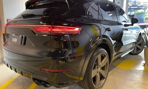 Porsche Cayenne Platinum Ed. 3.0 (Híbrido) 2023 Elétrico - Blindado-9