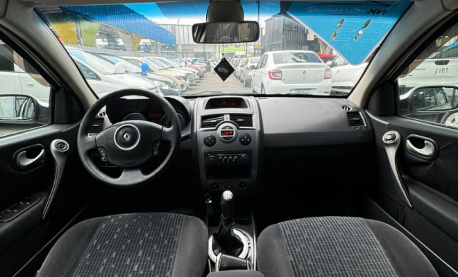 Renault Megane Grand Tour Dynam. Hi-Flex 1.6 16V 2011 Flex-4
