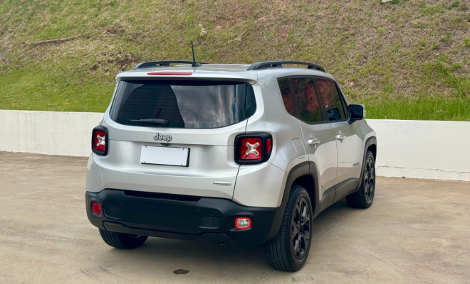 Renegade Longitude 1.8 Aut. 2016-15