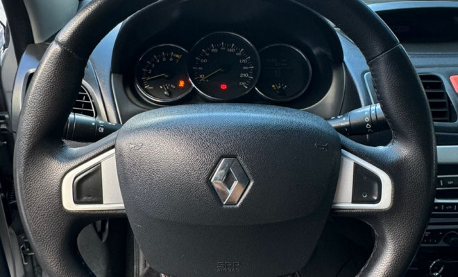 Renault FLUENCE Sed. Dynamique 2.0 16V FLEX Mec. 2012 Flex-3