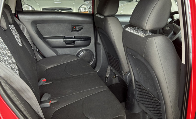 Kia Motors SOUL 1.6/ 1.6 16V FLEX Aut. 2010-8