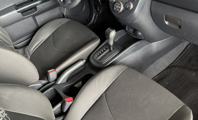 Kia Motors SOUL 1.6/ 1.6 16V FLEX Aut. 2010-7