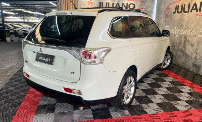 Mitsubishi OUTLANDER GT 3.0 V6 Aut. 2015 Flex - 07 Lugares-1
