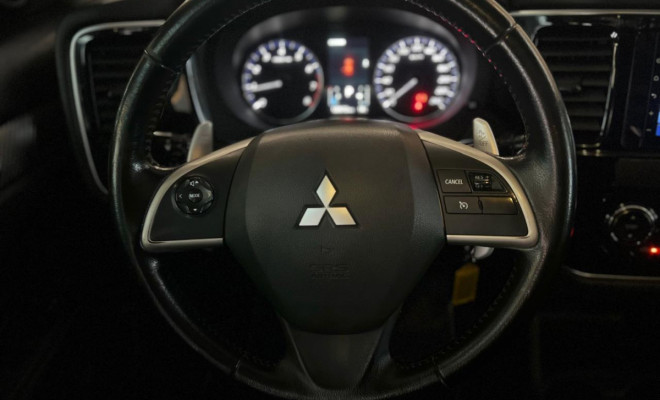 Mitsubishi OUTLANDER GT 3.0 V6 Aut. 2015 Flex - 07 Lugares-7