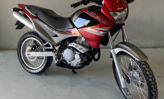 HONDA NX-4 FALCON 400 2001