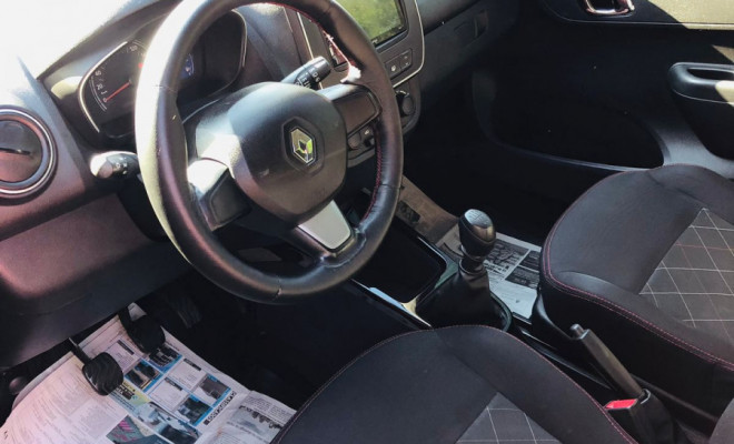 Renault KWID Zen 1.0 Flex 12V 5p Mec. 2018 Flex-16