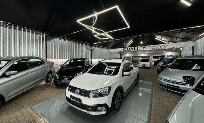 VW - VolksWagen Saveiro CROSS 1.6 T.Flex 16V CD 2017 Flex-1