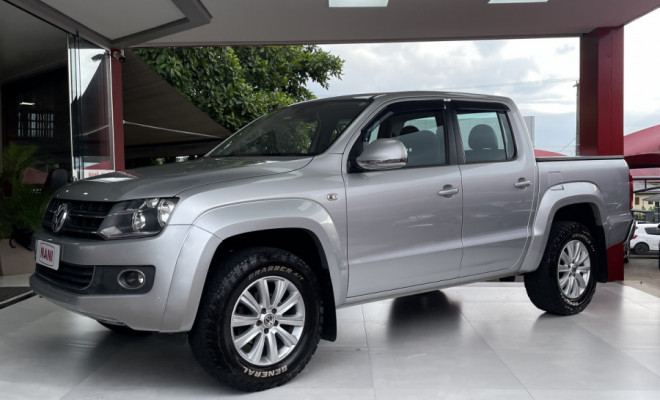 VW - VolksWagen AMAROK High.CD 2.0 16V TDI 4x4 Dies. Aut 2014 Diesel
