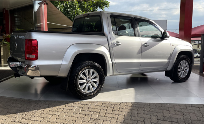 VW - VolksWagen AMAROK High.CD 2.0 16V TDI 4x4 Dies. Aut 2014 Diesel-2