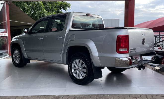 VW - VolksWagen AMAROK High.CD 2.0 16V TDI 4x4 Dies. Aut 2014 Diesel-4