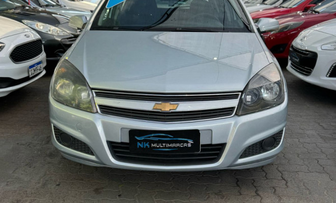 GM - Chevrolet Vectra GT 2.0 MPFI 8V FlexPower Mec. 2011 Flex