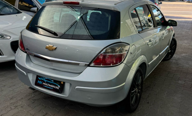 GM - Chevrolet Vectra GT 2.0 MPFI 8V FlexPower Mec. 2011 Flex-2