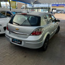 GM - Chevrolet Vectra GT 2.0 MPFI 8V FlexPower Mec. 2011 Flex-2
