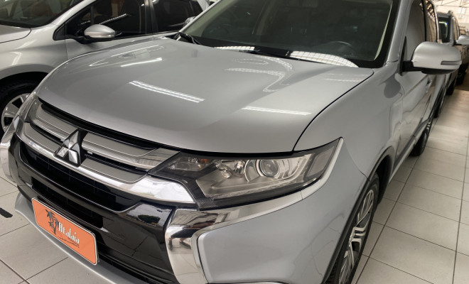 Mitsubishi OUTLANDER 2.0 C/ Teto Aut 2017