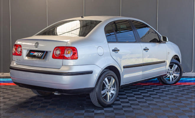 VW - VolksWagen Polo Sed. COMFORT. 1.6 Mi Tot. Flex 8v 2008 Flex-7