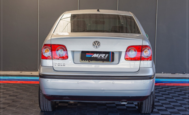 VW - VolksWagen Polo Sed. COMFORT. 1.6 Mi Tot. Flex 8v 2008 Flex-4