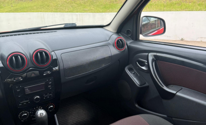 SANDERO STEPWAY 1.6 2014-10