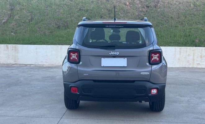 Renegade Longitude 1.8 Aut. 2016-1