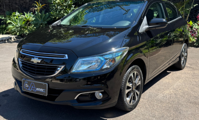 GM - Chevrolet ONIX HATCH LTZ 1.4 8V FlexPower 5p Mec. 2013 Flex-0