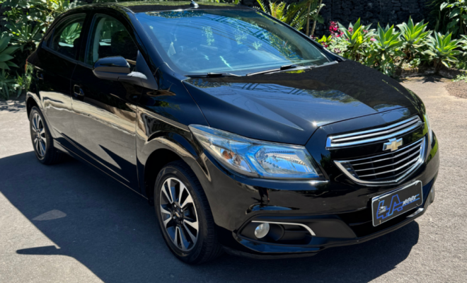 GM - Chevrolet ONIX HATCH LTZ 1.4 8V FlexPower 5p Mec. 2013 Flex-3