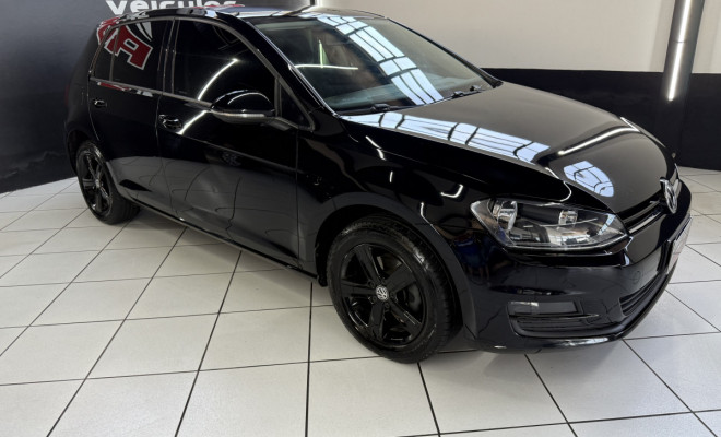 VW - VolksWagen Golf Comfortline 1.4 TSI 140cv Aut. 2014 Flex-11