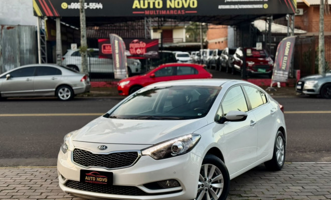 Kia Motors Cerato 1.6 16V  Flex  Aut. 2015 Flex