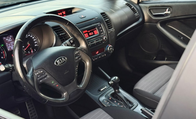 Kia Motors Cerato 1.6 16V  Flex  Aut. 2015 Flex-11