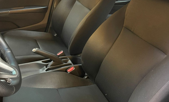 Honda CITY Sedan LX 1.5 Aut. 2015 Flex  C/Multimidia  e camera de ré-6