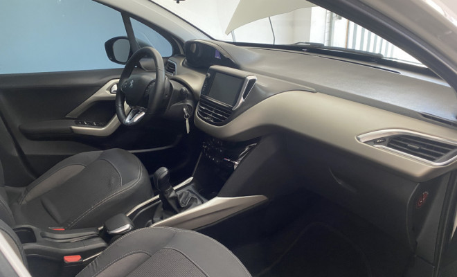 Peugeot 2008 Allure 1.6 Mec 2016-7