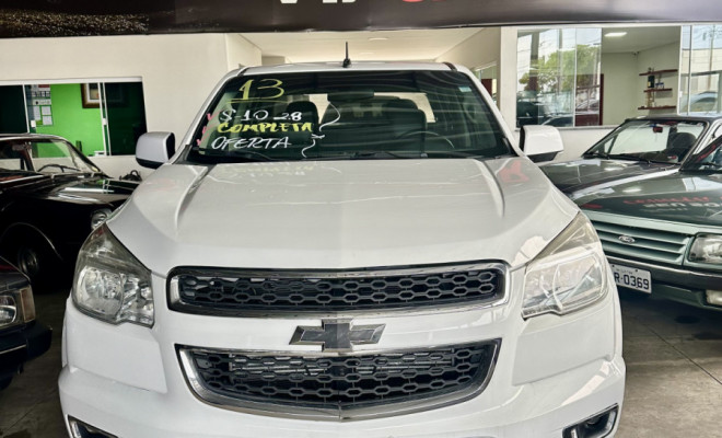 GM - Chevrolet S10 Pick-Up LT 2.8 TDI 4x2 CD Diesel 2013 Diesel