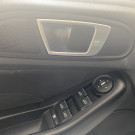 Ford Fiesta 1.6 16V Flex Aut. 5p 2015 Flex-13